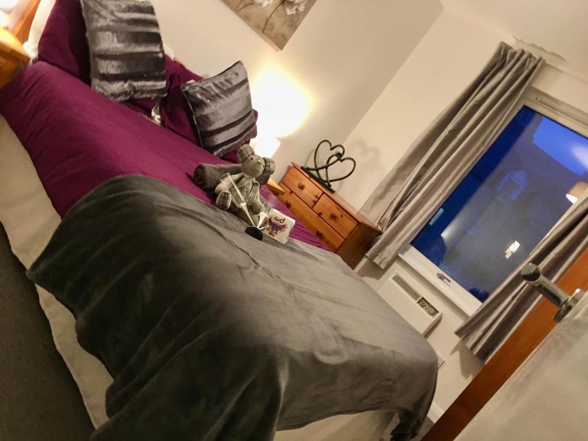 Central Spacious 2 Bedroom By Union Square Free Parking Aberdeen Eksteriør bilde