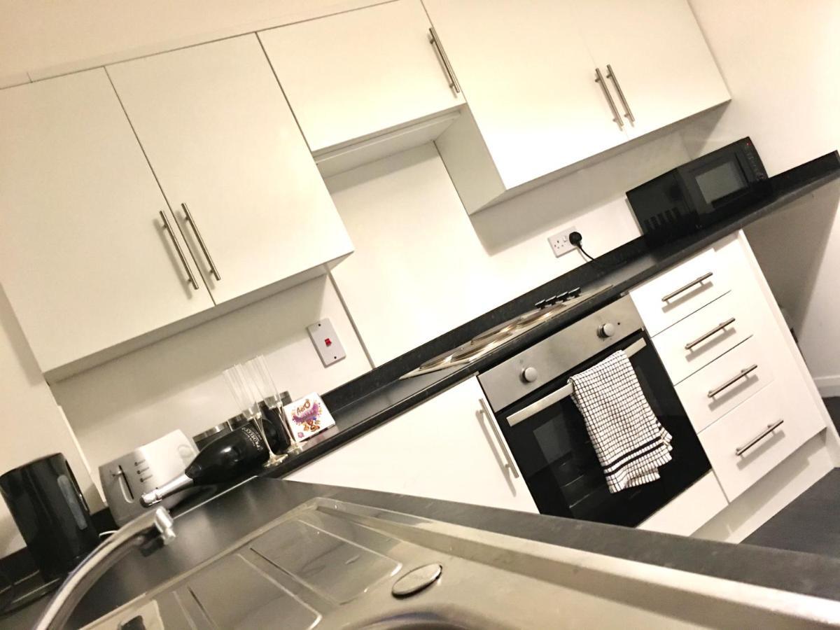 Central Spacious 2 Bedroom By Union Square Free Parking Aberdeen Eksteriør bilde