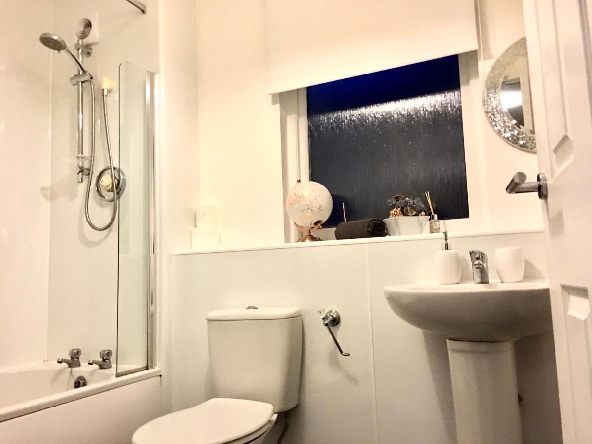 Central Spacious 2 Bedroom By Union Square Free Parking Aberdeen Eksteriør bilde